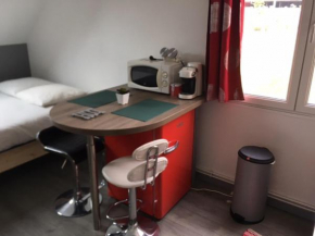 Studio fonctionnel 10min centre/500m quai de seine WIFI